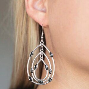 Paparazzi Jewelry Accessories - Rippling Rapport - Black Earrings - Vintage